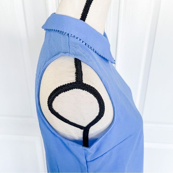 Cece Size Small Sky Baby Blue Fancy Laced Collar Sleeveless Top Silver Button - Picture 10 of 16